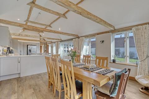 3, Manor Barns Brook Street, Little Dunmow, Dunmow, CM6 3HU