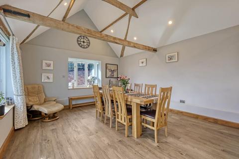 3, Manor Barns Brook Street, Little Dunmow, Dunmow, CM6 3HU