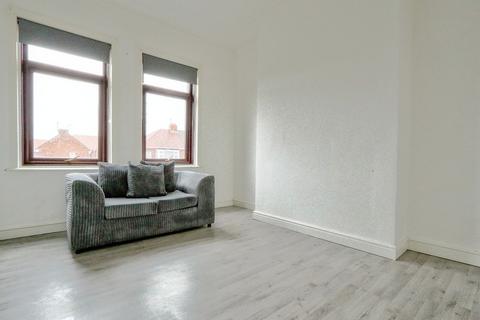 2 bedroom flat to rent, Warwick Terrace, Sunderland, SR3