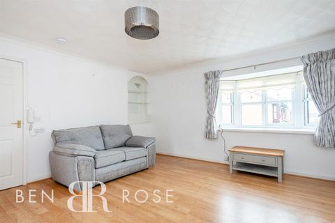 2 bedroom flat for sale, Church View, Preston PR4