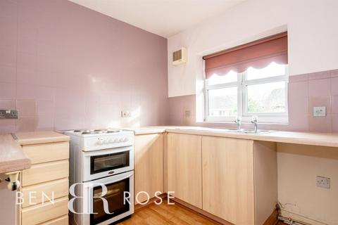 2 bedroom flat for sale, Church View, Preston PR4