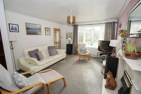24 Ashness Close, Horwich, Bolton, BL6 5RL