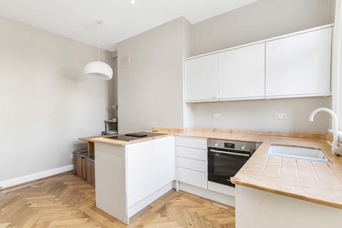 3 bedroom apartment for sale, Bishopsthorpe Road, London, SE26