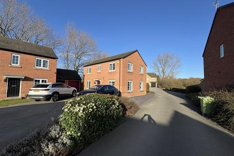 4 bedroom detached house to rent, Blenheim Way, Castleford