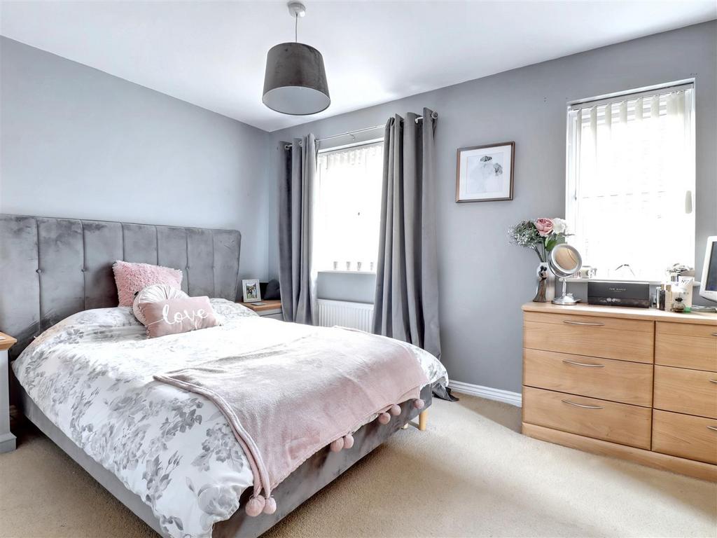 Principal bedroom