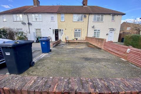 3 bedroom terraced house for sale, Goldbeaters Grove, Burnt Oak, HA8