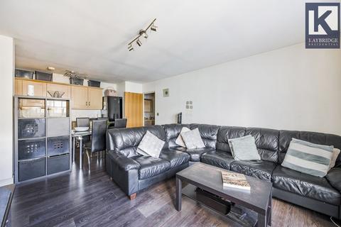 2 bedroom flat for sale, Station Approach, Hudson House Station Approach, KT19