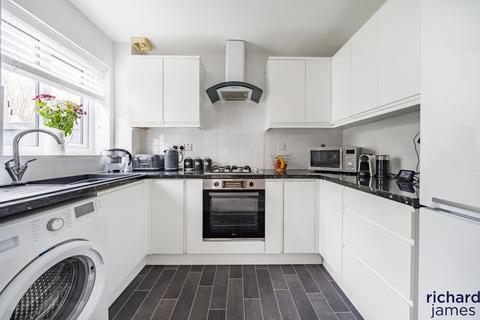 20 Webbs Wood, Peatmoor, Swindon, SN5 5AW