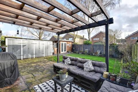4 bedroom detached house for sale, Chalk Avenue, St. Michaels, Tenterden