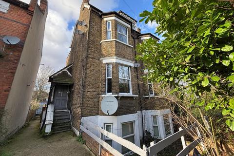 1 bedroom flat for sale, 74D Kingswood Road, Leytonstone, London, E11 1SF