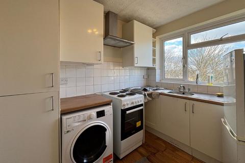 1 bedroom flat for sale, 74D Kingswood Road, Leytonstone, London, E11 1SF