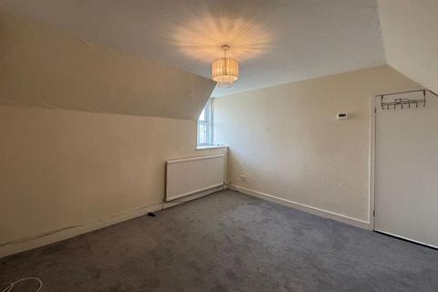 1 bedroom flat for sale, 74D Kingswood Road, Leytonstone, London, E11 1SF