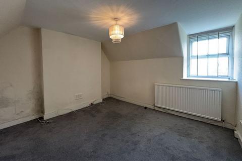 1 bedroom flat for sale, 74D Kingswood Road, Leytonstone, London, E11 1SF