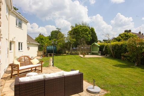 4 Follyfield, Hankerton, Malmesbury, SN16 9LA
