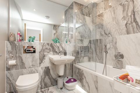 2 bedroom flat for sale, Crabble Hill, Dover, CT17