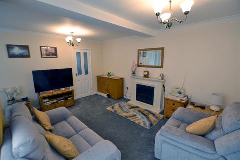 2 bedroom terraced bungalow for sale, Silurian Close, Leominster