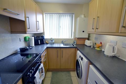 2 bedroom terraced bungalow for sale, Silurian Close, Leominster