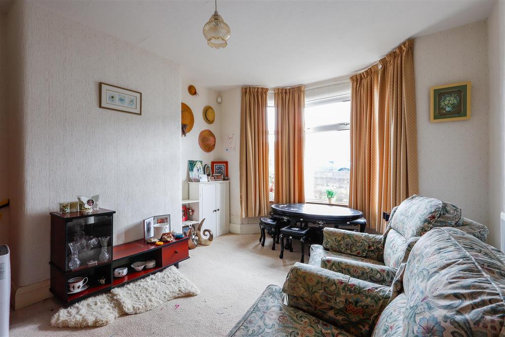 Sitting room/bedroom two