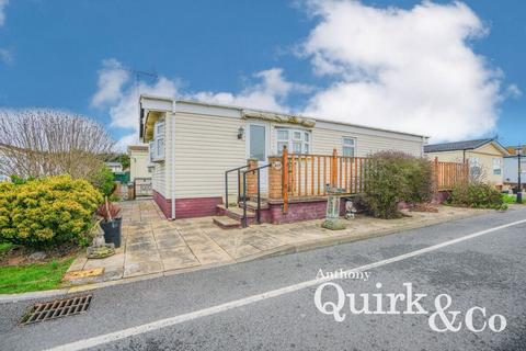 3 bedroom park home for sale, Creek Road, Canvey Island, SS8