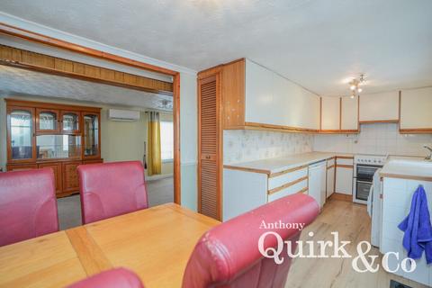 3 bedroom park home for sale, Creek Road, Canvey Island, SS8