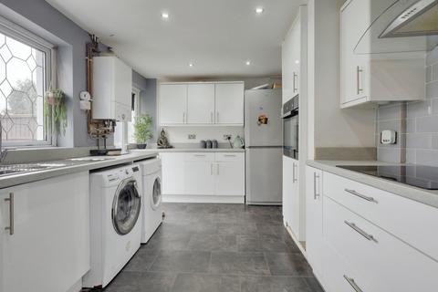 25 Beeleigh Cross, Basildon, SS14 2RN