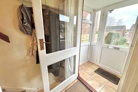 2 Alderdale, Lydney, GL15 5NG