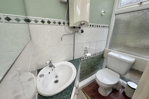 2 Alderdale, Lydney, GL15 5NG