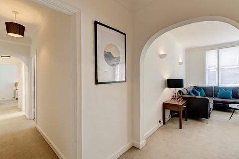 2 bedroom apartment to rent, Hill Street, London W1J