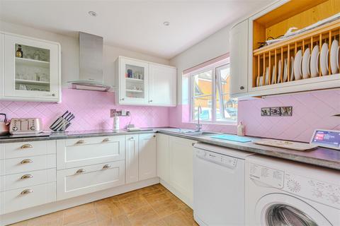 3 bedroom semi-detached house for sale, Akehurst Field, Ashburnham,