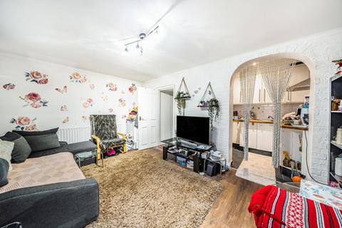 1 bedroom flat for sale, Faversham Road, Catford