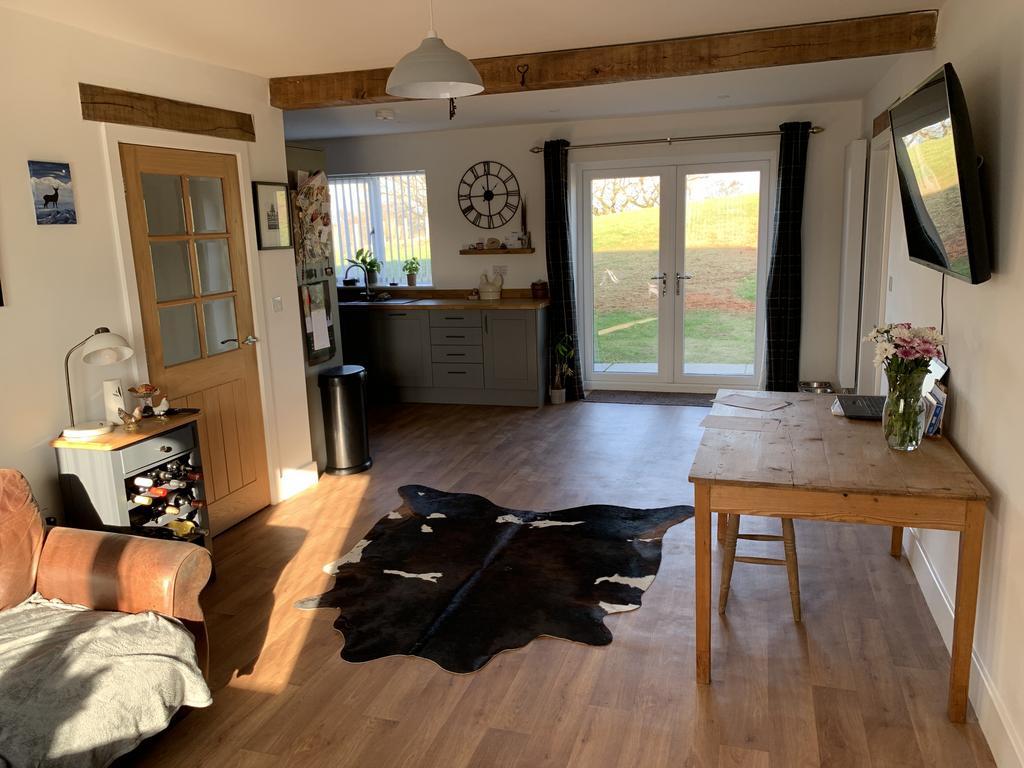 L Shaped Kitchen/Diner