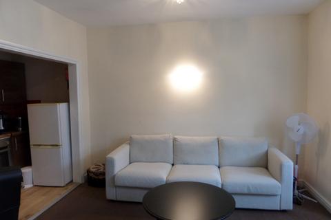 Studio to rent, Aberdeen Road, Croydon CR0