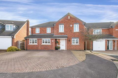 5 bedroom detached house for sale, Spacious Family Home on Richmond Drive, Melton, LE13 0JP