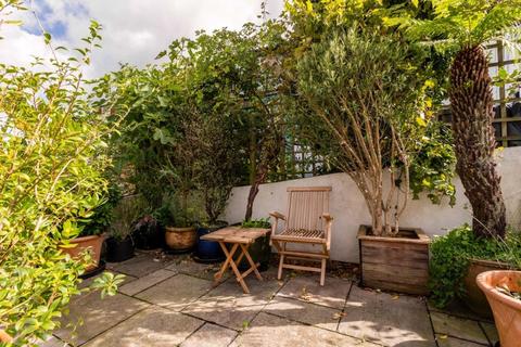 55 Arnold Street, Brighton, BN2 9XS