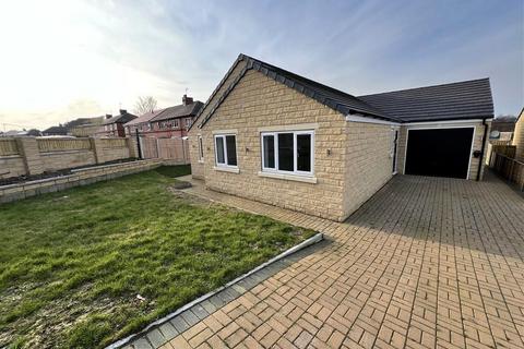 3 bedroom detached bungalow for sale, Green Lane, Cutsyke, Castleford