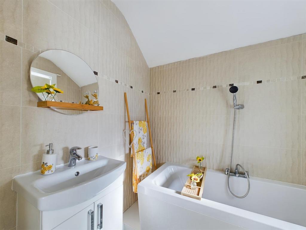 Bath 1.jpg