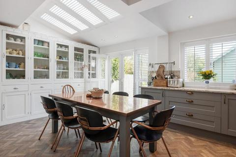4 bedroom semi-detached house for sale, London W4