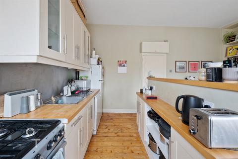 2 bedroom flat for sale, Tufnell Park Road, Tufnell Park, N7