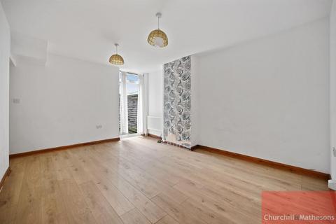 1 bedroom flat for sale, Leopold Road, London