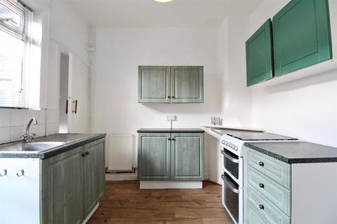 2 bedroom terraced house to rent, Dorset Street, Hull