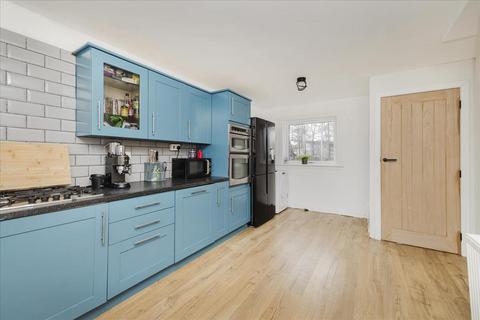 16 Deanburn, Penicuik, EH26 0HS