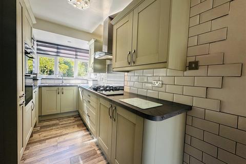 4 bedroom semi-detached house for sale, Newland Park Drive, Hull Road
