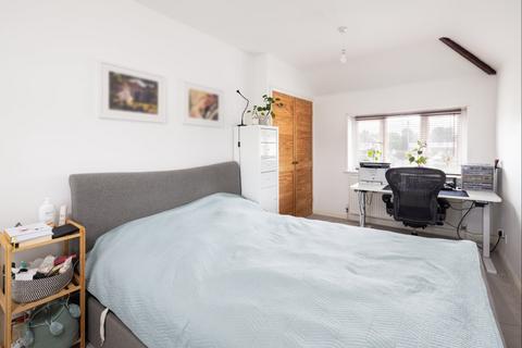 15 Thornton Close, West Drayton, UB7 9LA