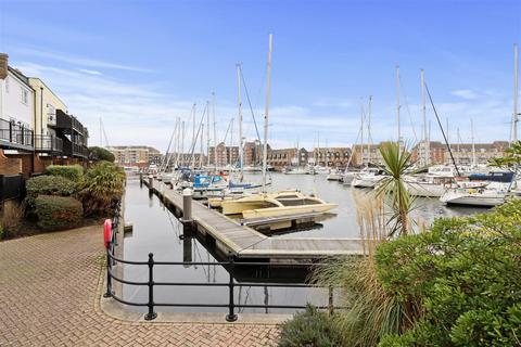 4 bedroom townhouse for sale, St. Lawrence Mews, Sovereign Harbour, Eastbourne