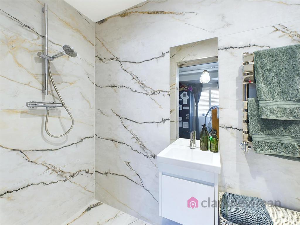 Ground Floor Ensuite