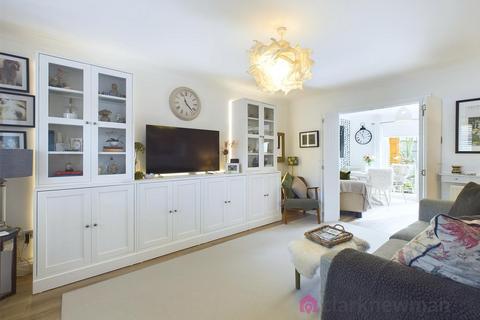 5 Ranulf Close, Harlow, CM17 0GX