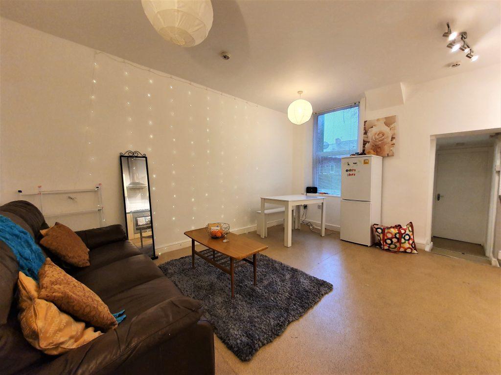 Apartment in NEWCASTLE UPON TYNE - View 4