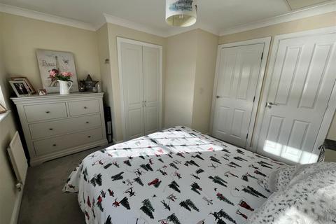 9 Chartwell Close, Daventry, NN11 8AS