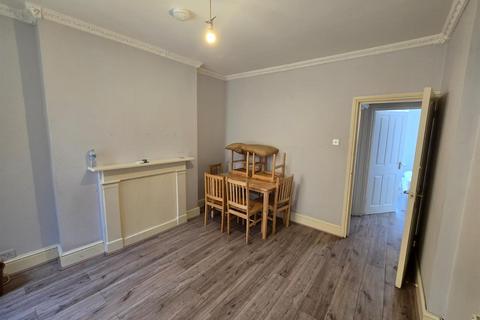 1 bedroom flat to rent, Denmark Road, London