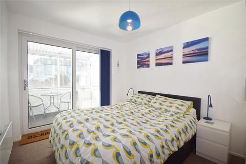 19 Glan Y Mor, Fairbourne, LL38 2BX